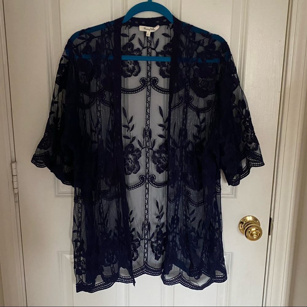 ✨Donating Soon✨ Navy blue lace floral cardigan